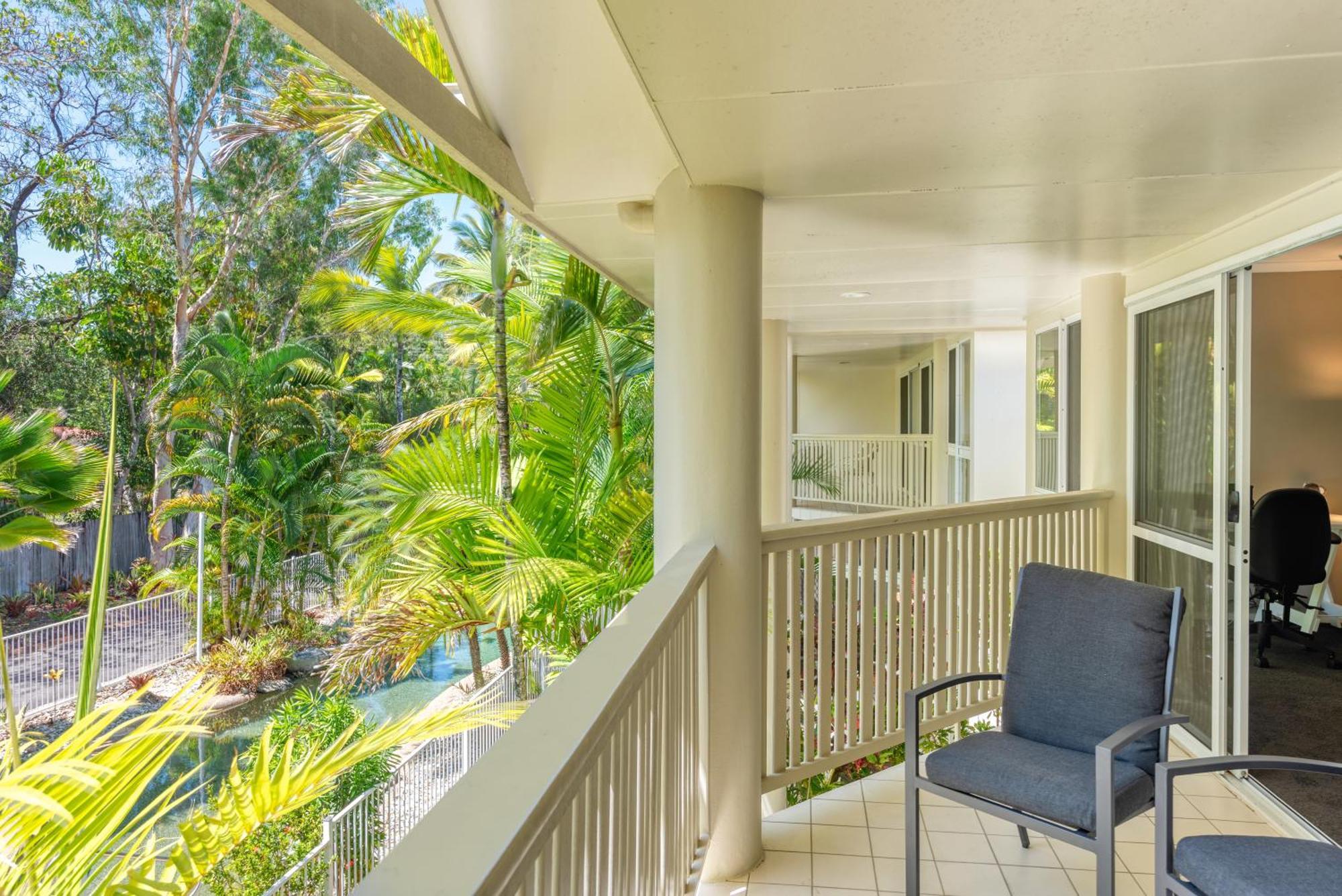 Tropical Nites Executive Townhouse *