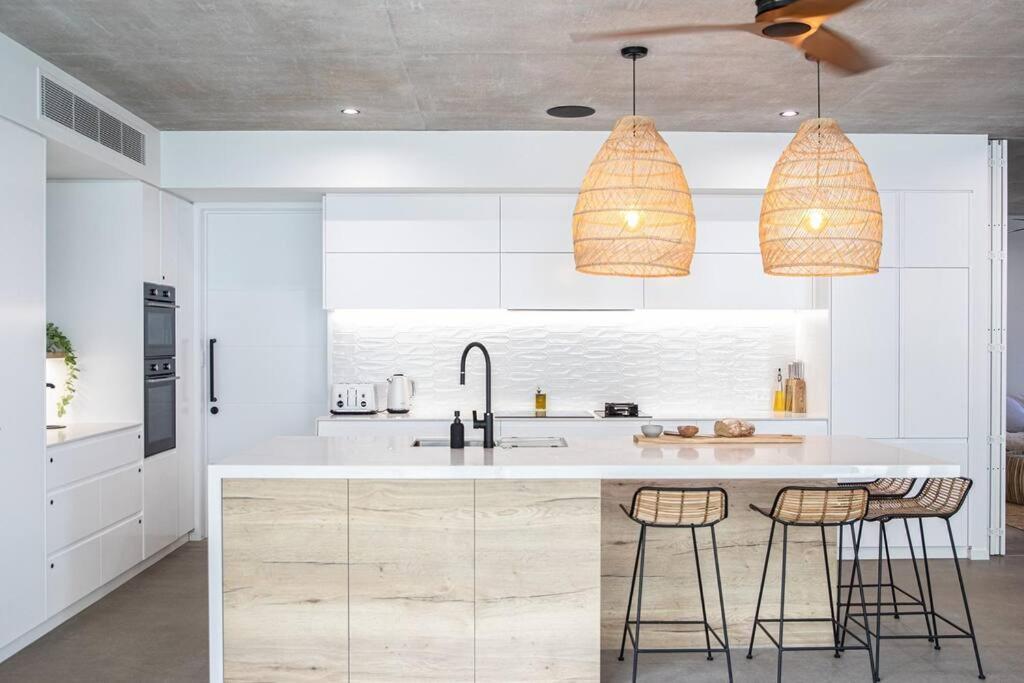 Azure - Luxurious & Modern Port Douglas
