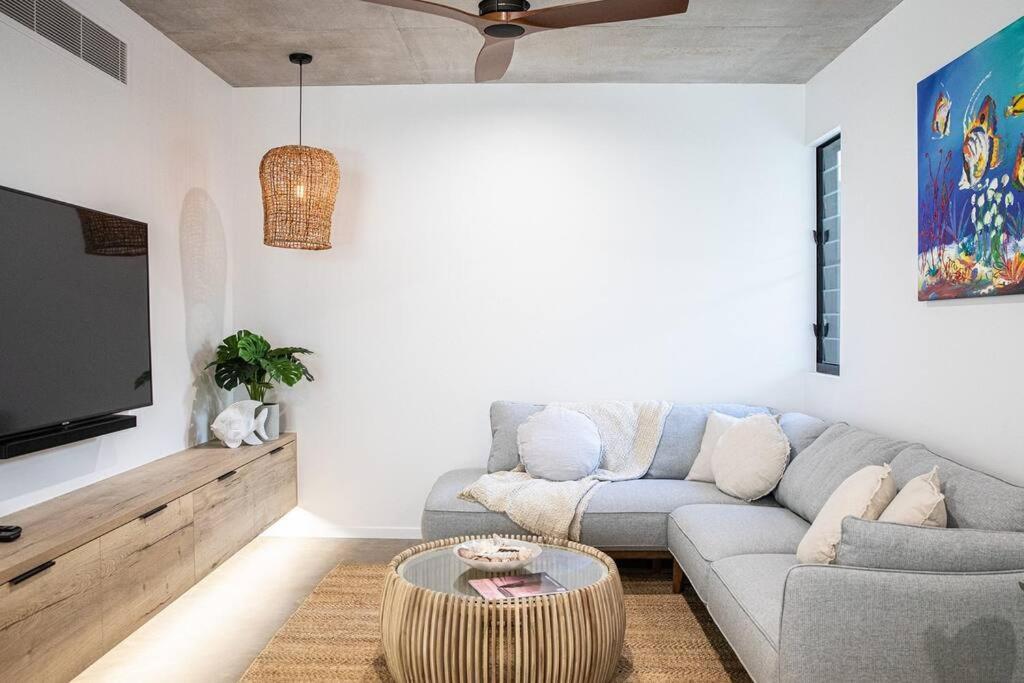Azure - Luxurious & Modern Pousada Port Douglas
