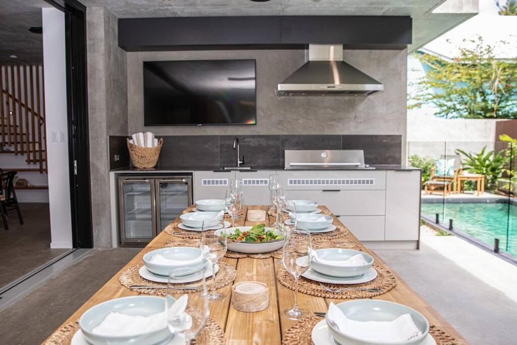 Pousada Azure - Luxurious & Modern Port Douglas