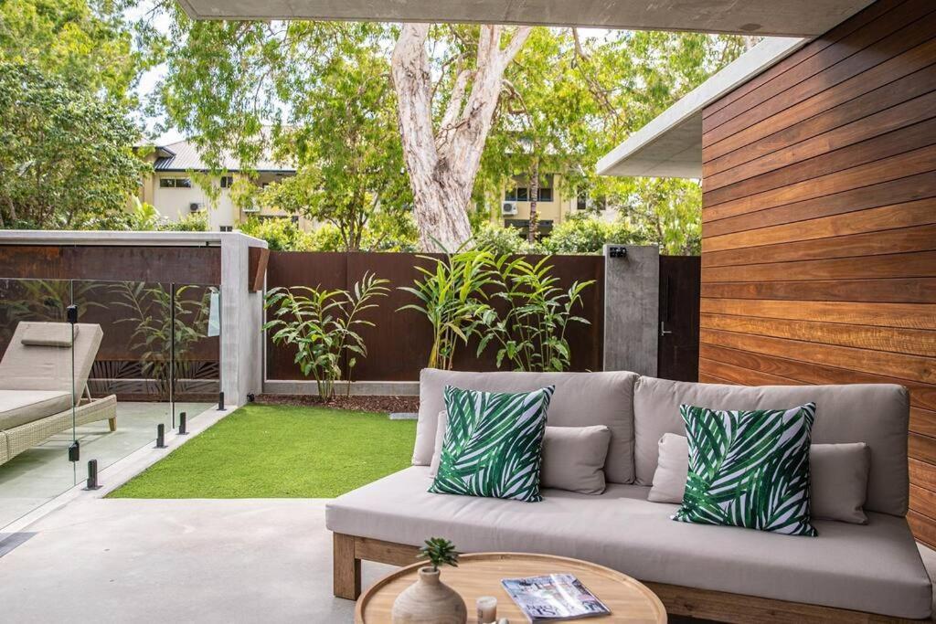 Azure - Luxurious & Modern Port Douglas