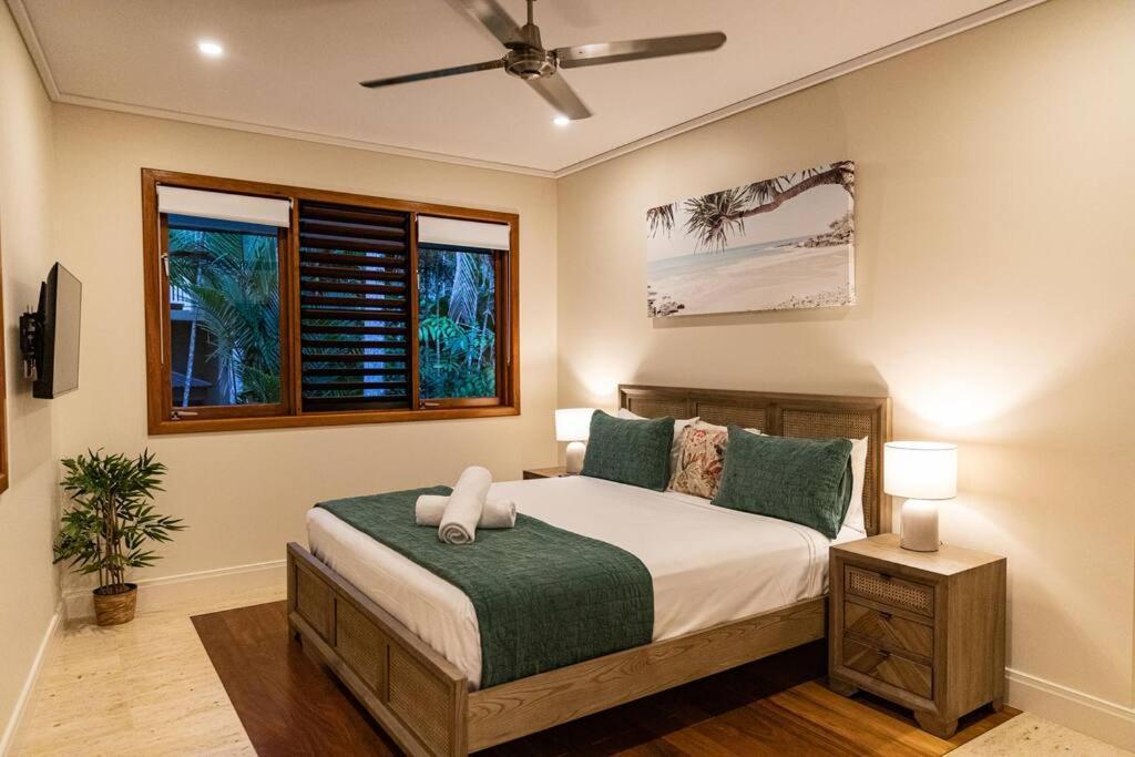 Amalfi - Villa Port Douglas