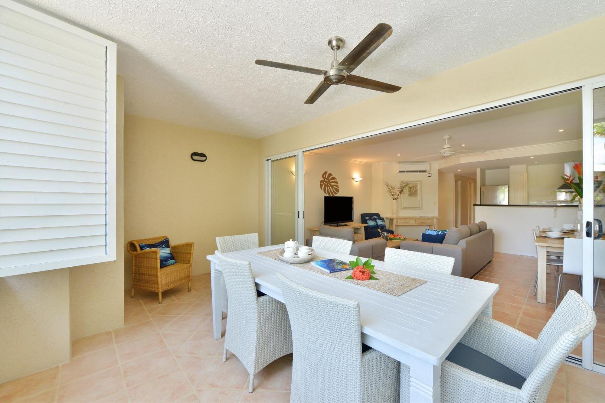 Cayman Resort