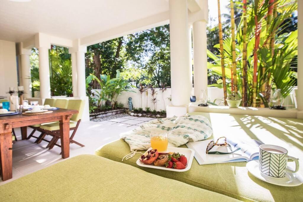 Amaroo - Absolute Beachfront * Port Douglas