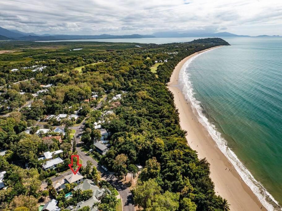 25 Solander Boulevard - Seashells, *