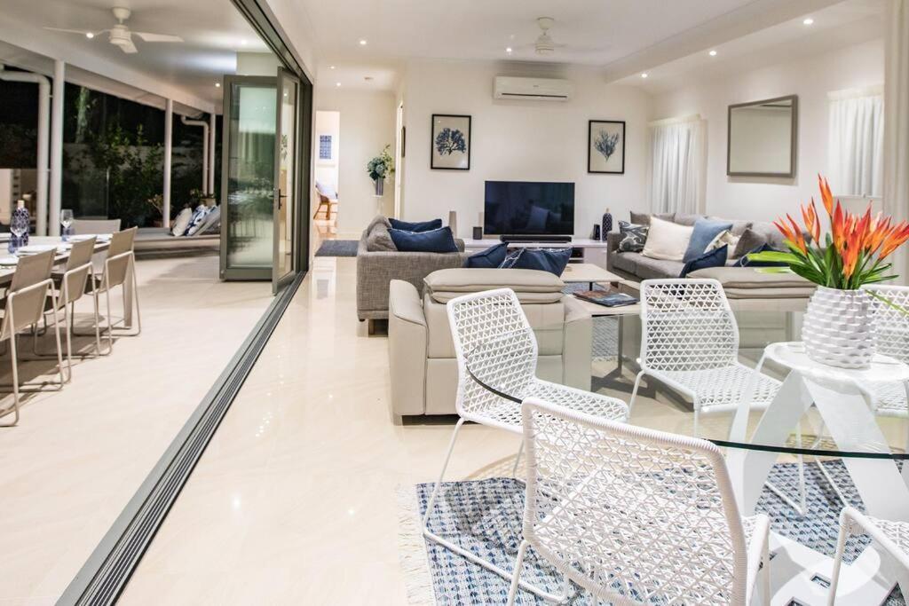 Serenity Sands - *