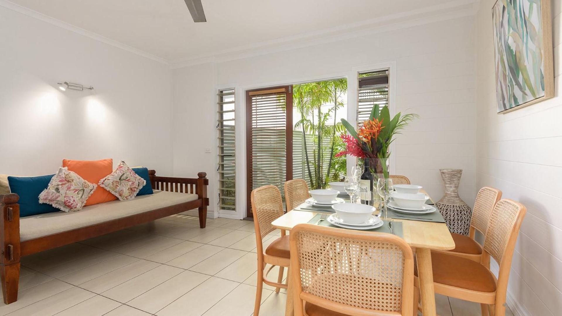 Holiday home Craven At Full Moon Terraces - Tropical Queenslander Townhouse *