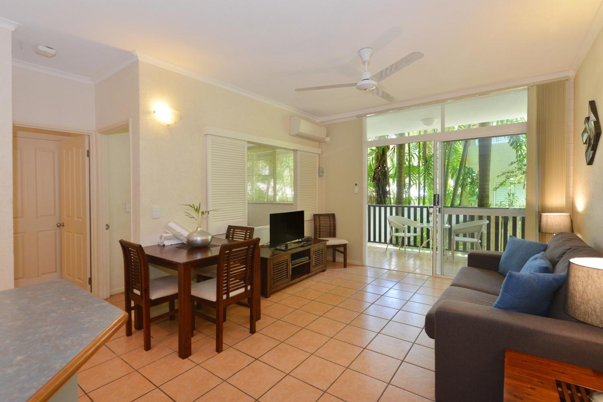 Seascape Holidays - Tropic Sands Aparthotel