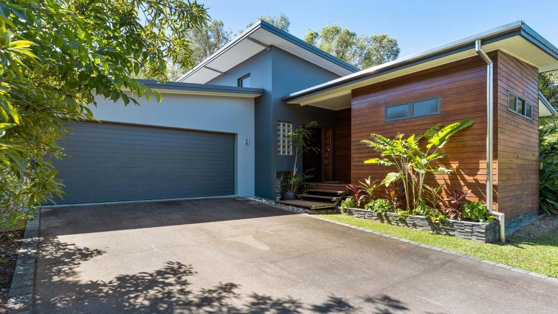 25 The Lakes Estate Port Douglas