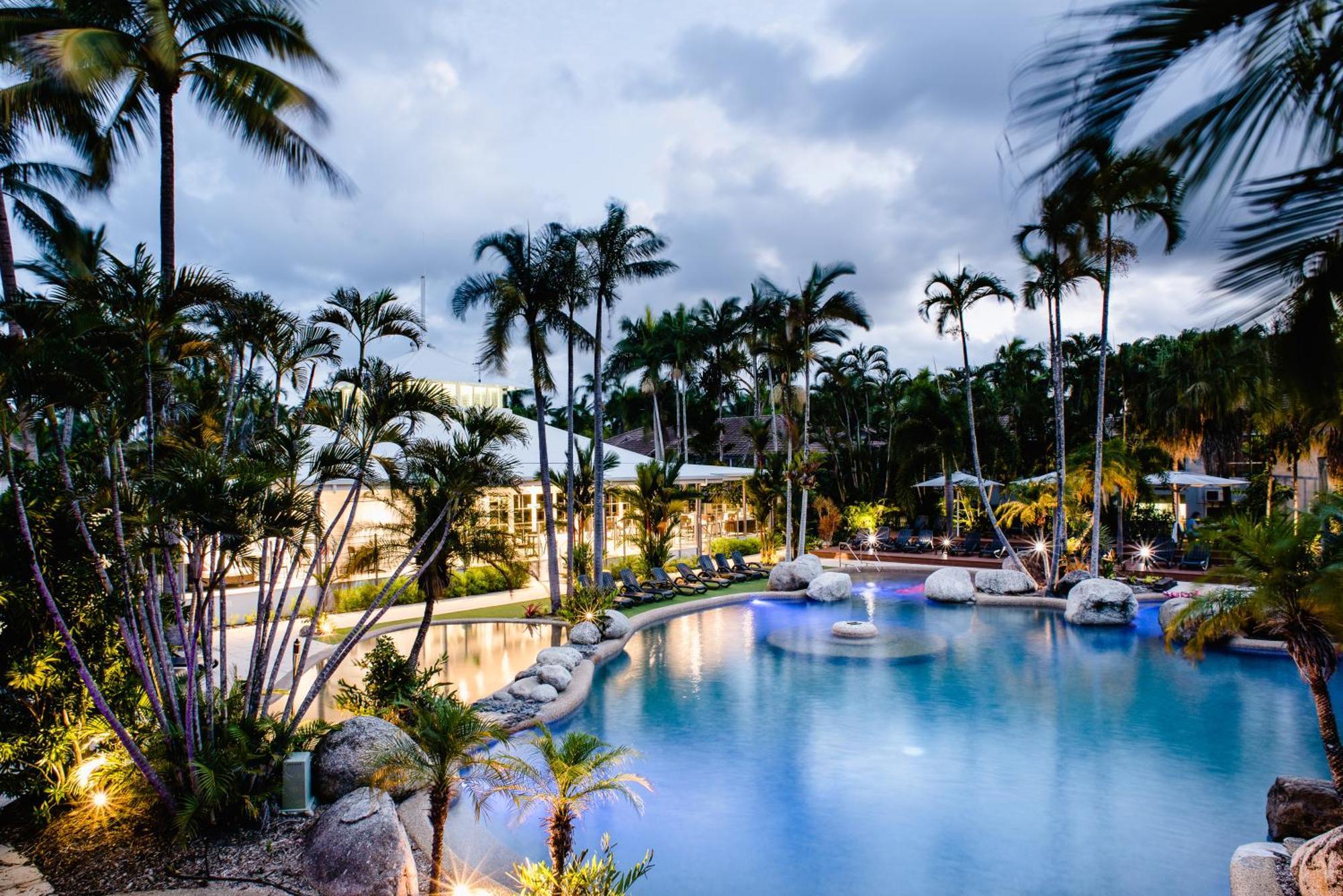 Reef Resort 3*