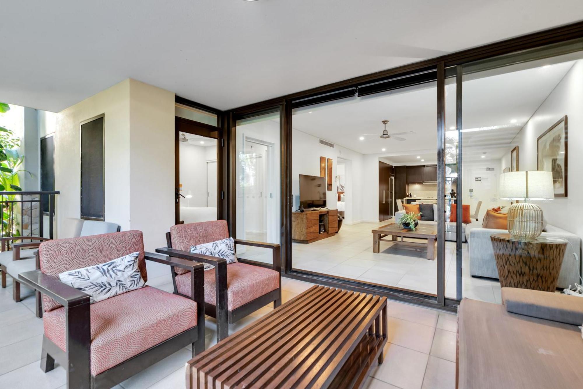 Swim-out Tropical Haven At Temple *
