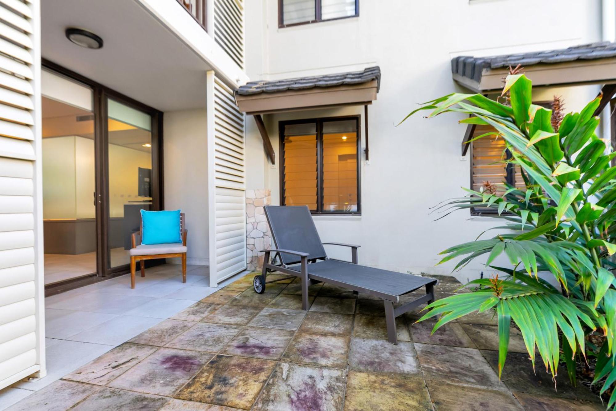 Swim-out Tropical Haven At Temple Apartment *