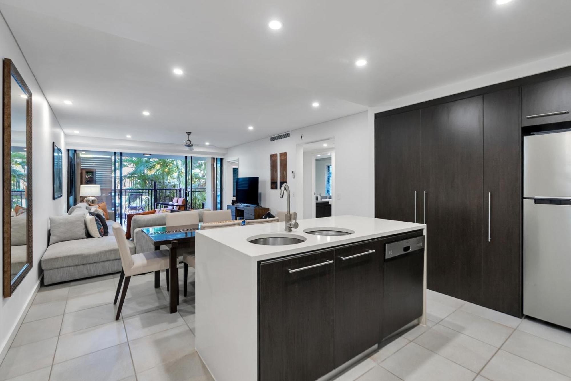 Swim-out Tropical Haven At Temple Port Douglas