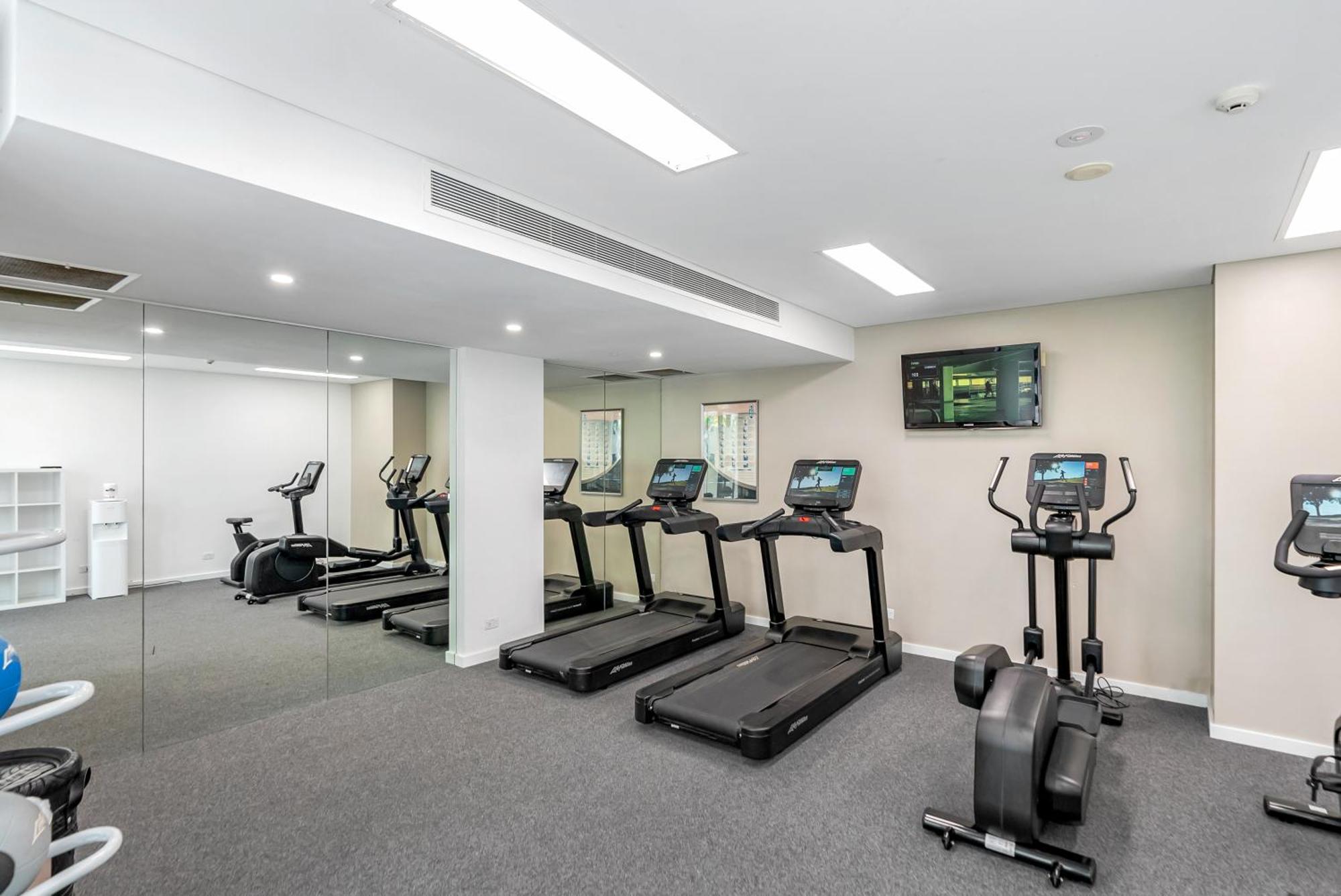 Apartment Swim-out Tropical Haven At Temple Port Douglas
