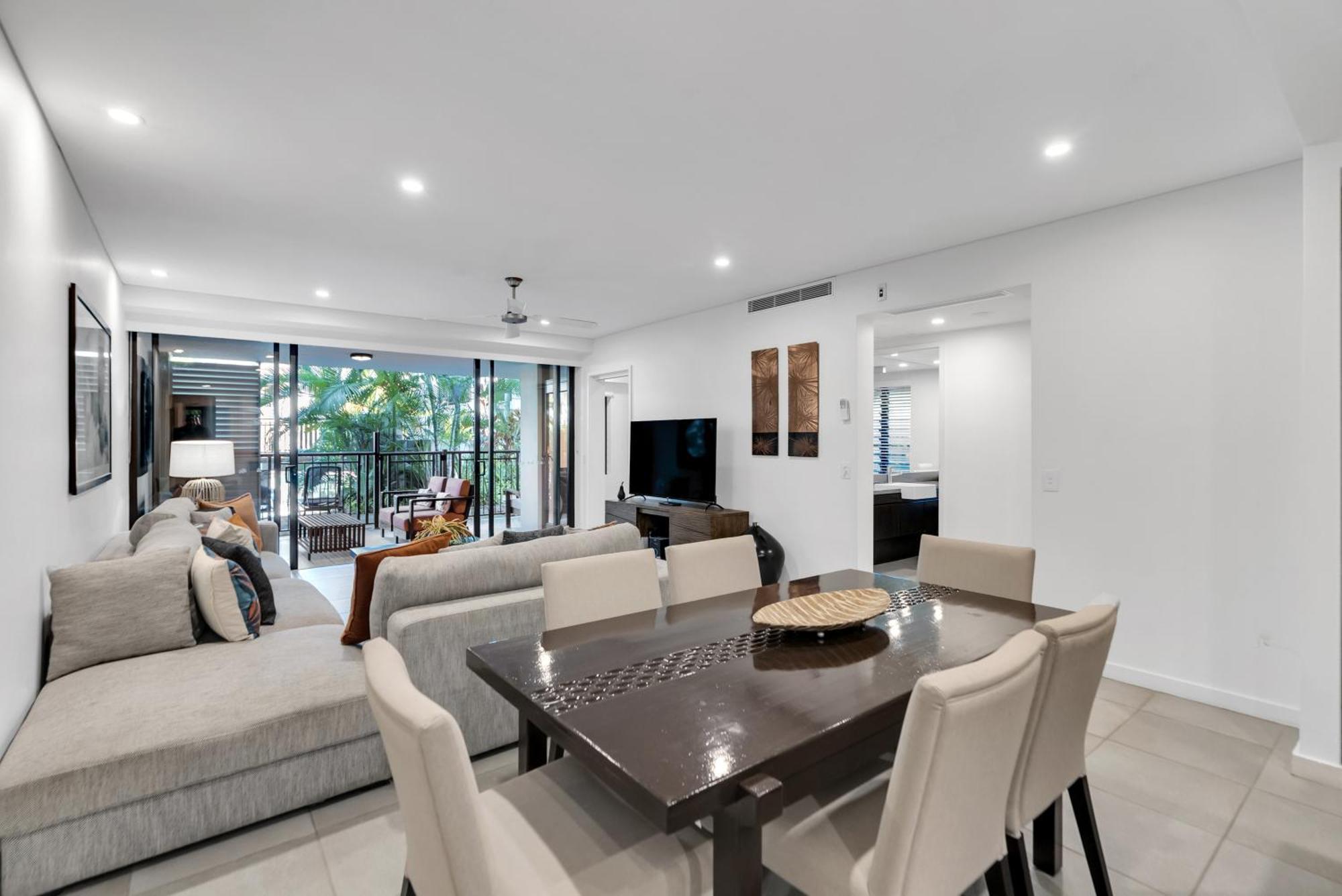 Apartment Swim-out Tropical Haven At Temple Port Douglas