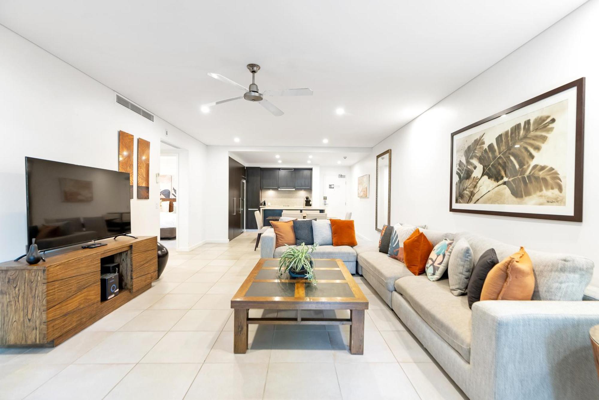 Swim-out Tropical Haven At Temple Apartment Port Douglas