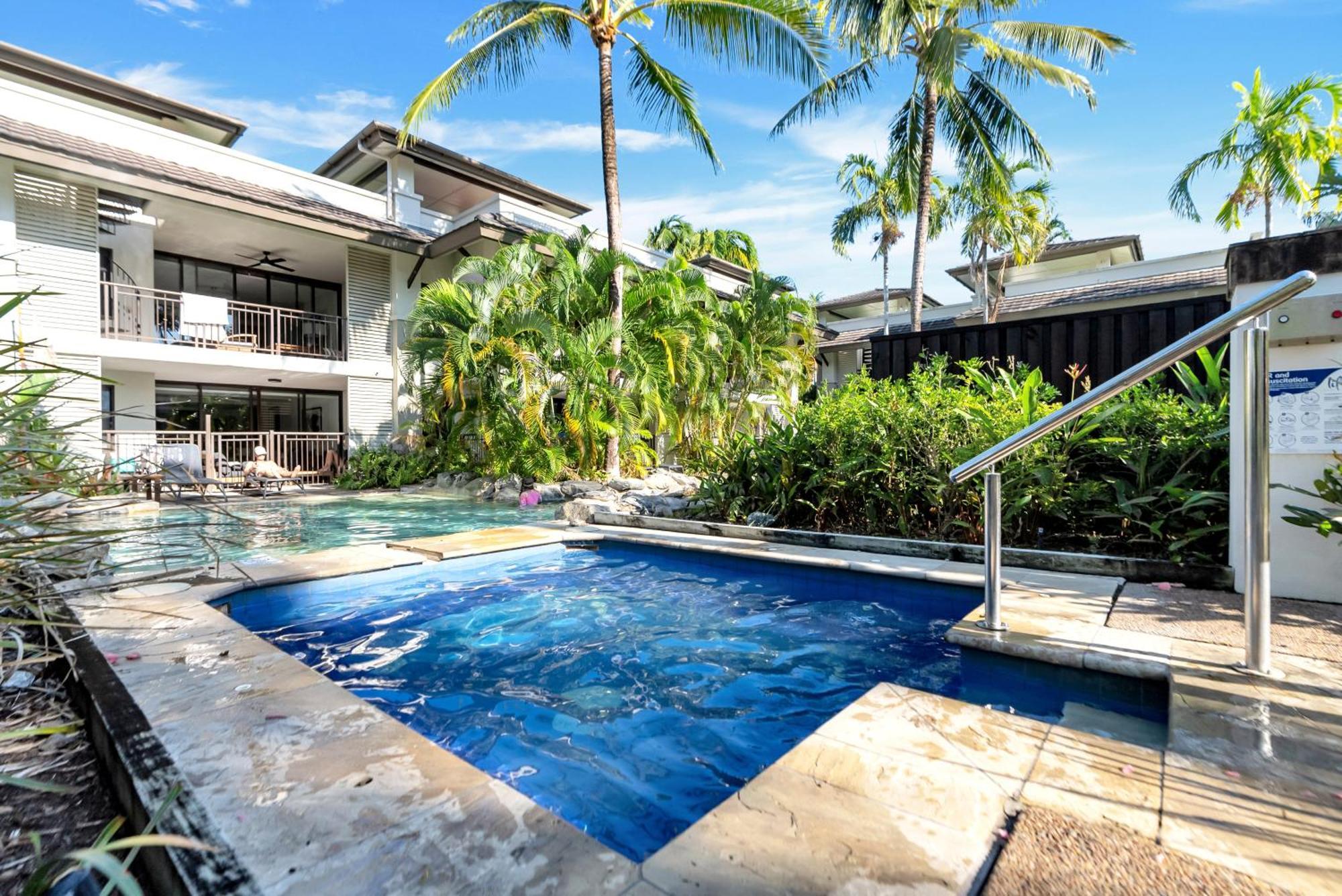 Swim-out Tropical Haven At Temple *