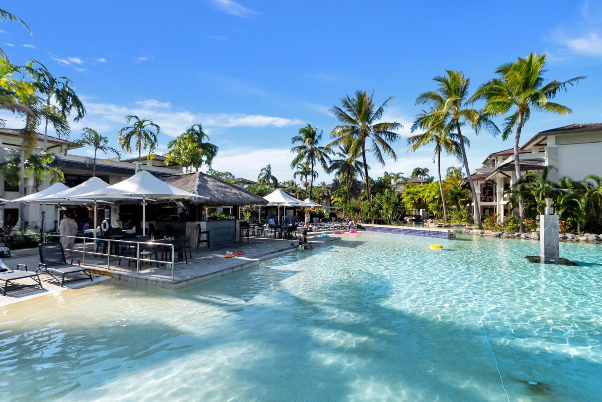 Swim-out Tropical Haven At Temple Apartment Port Douglas