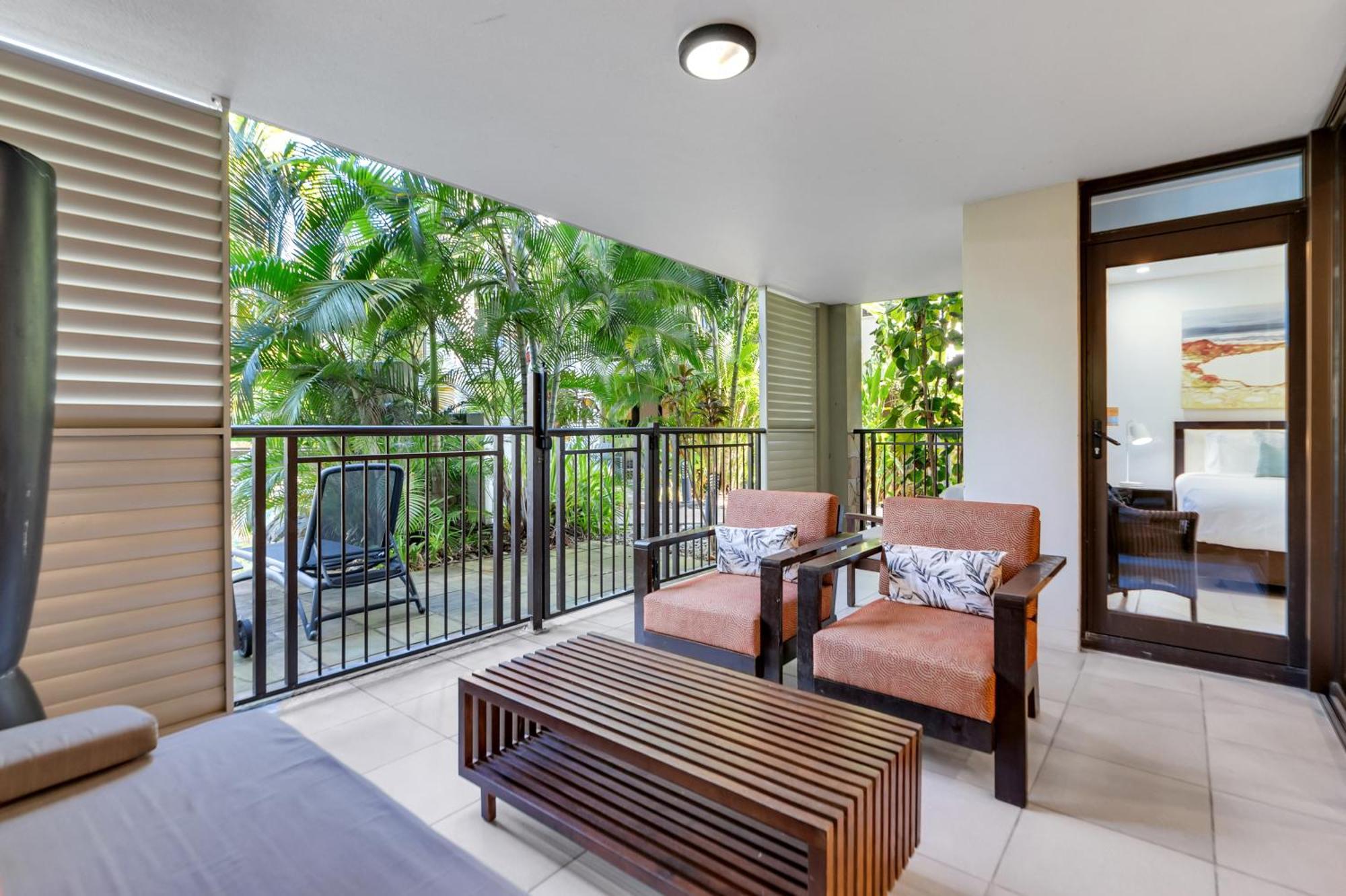Apartment Swim-out Tropical Haven At Temple Port Douglas