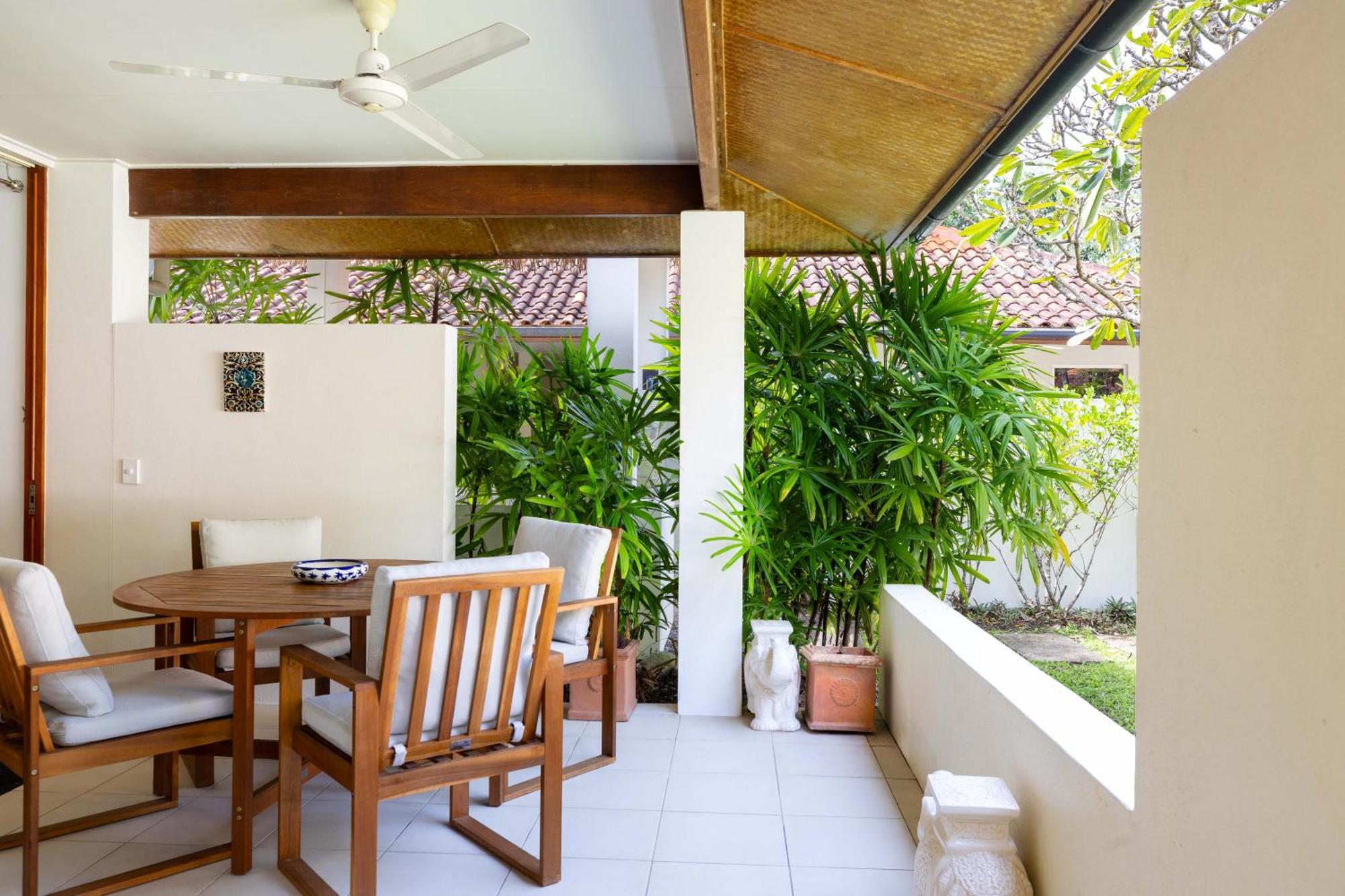 Villa Surya Beachfront *