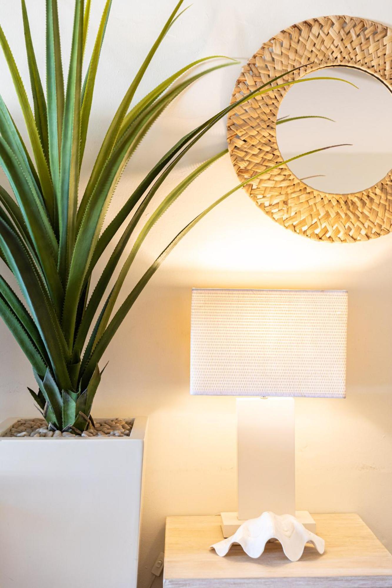 Aparthotel Club Tropical - Official Onsite Reception & Check In Port Douglas