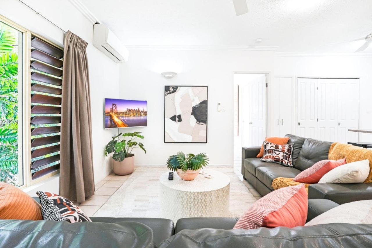 Apartment 12 Plaza