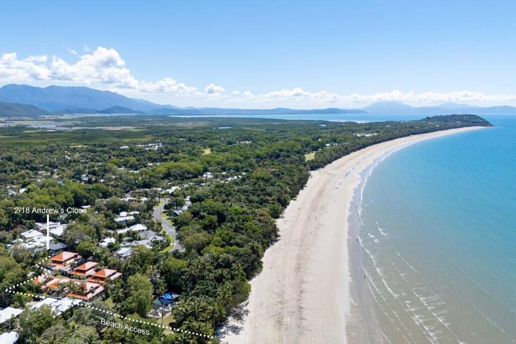 Savannah Elua Port Douglas
