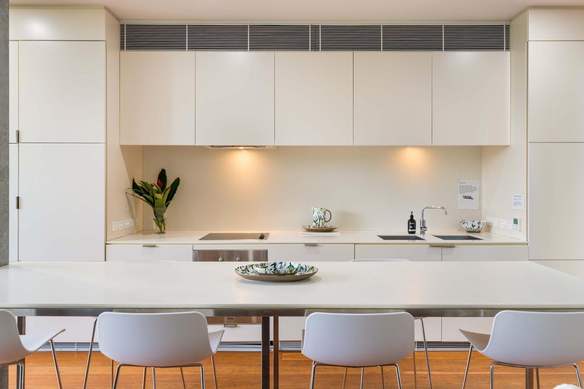 53b Street - Modern Luxury In * Port Douglas