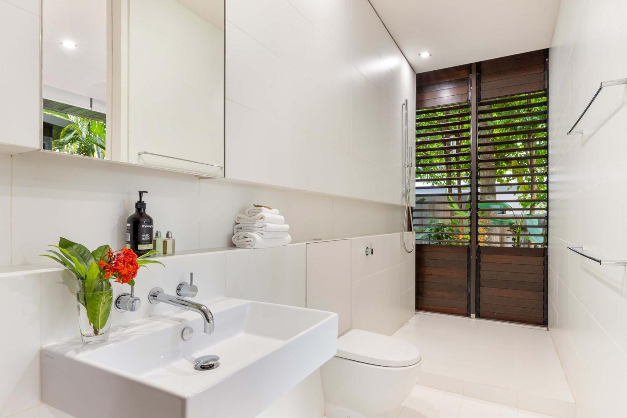 Villa 53b Street - Modern Luxury In Port Douglas