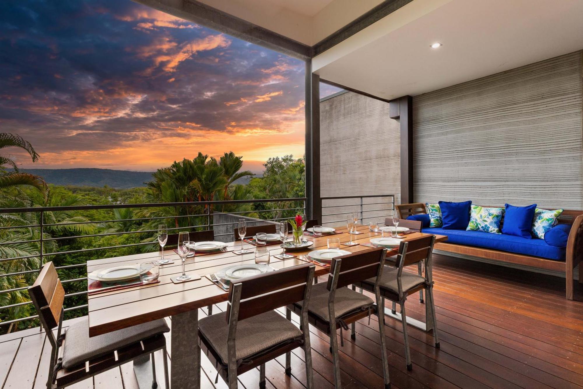 Villa 53b Street - Modern Luxury In