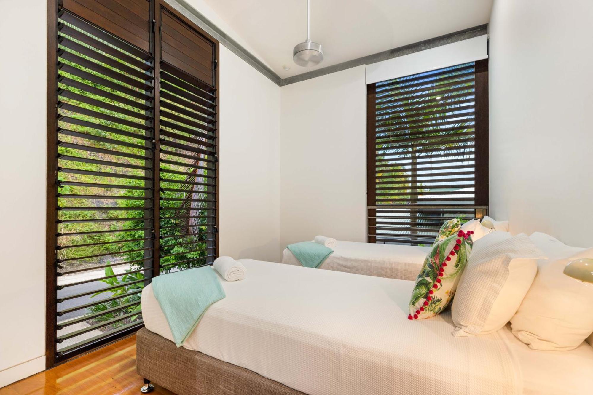 Villa 53b Street - Modern Luxury In *