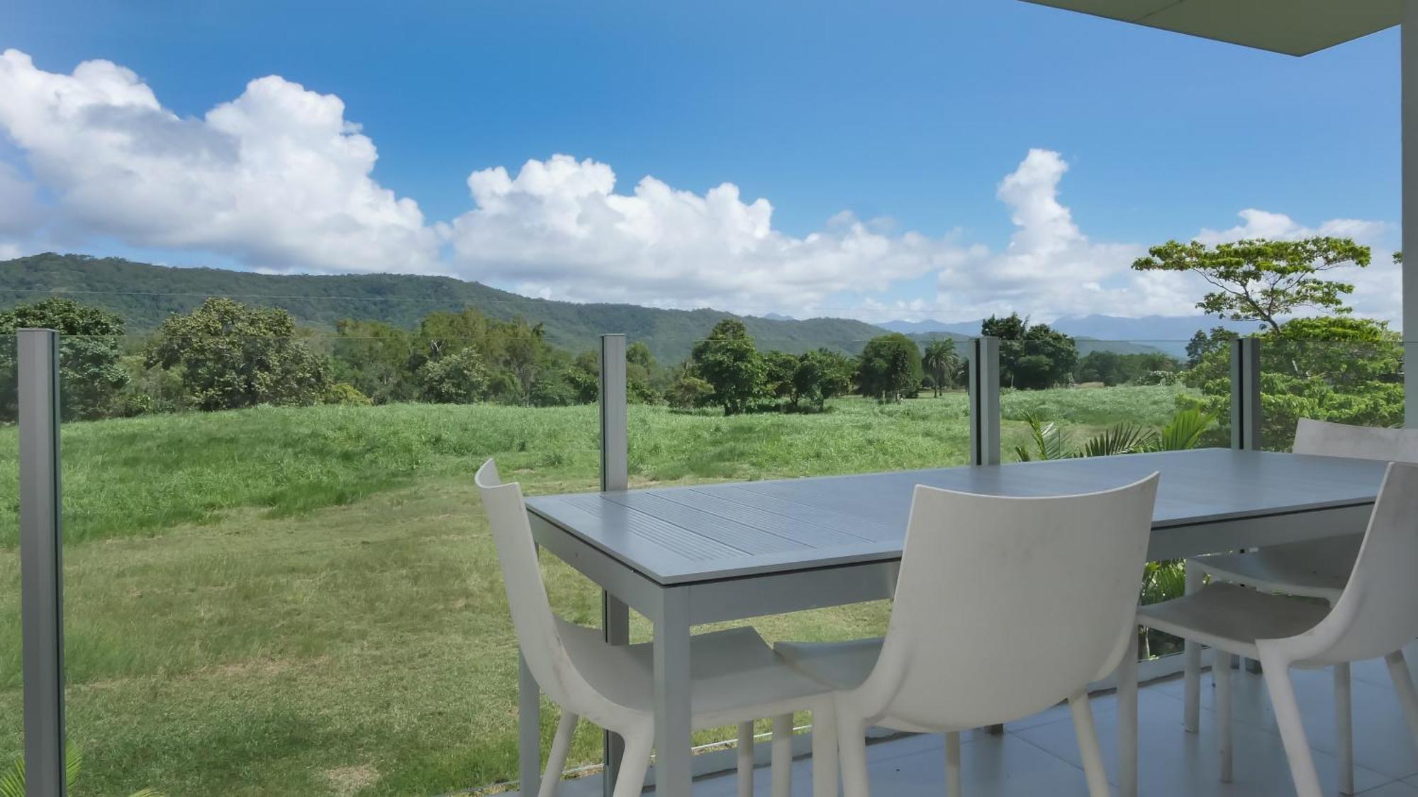 Aparthotel Pool Port Douglas