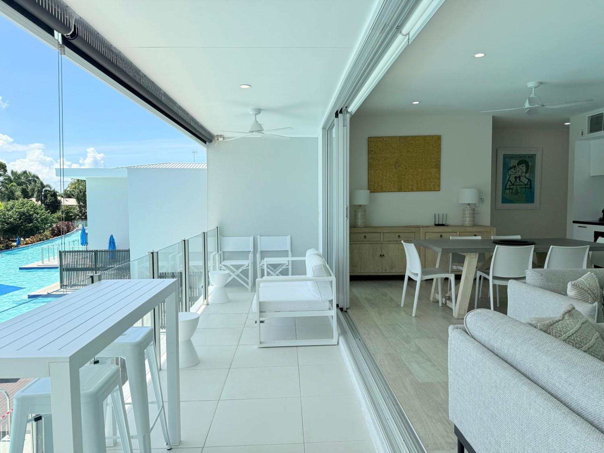 Aparthotel Pool