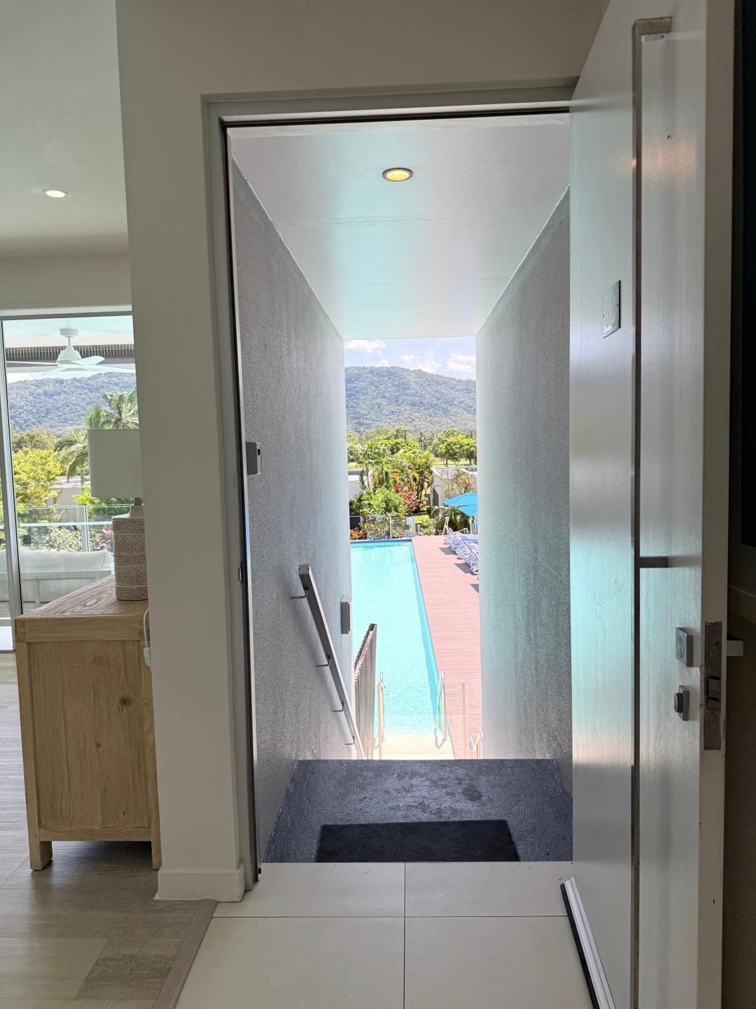 Aparthotel Pool Port Douglas