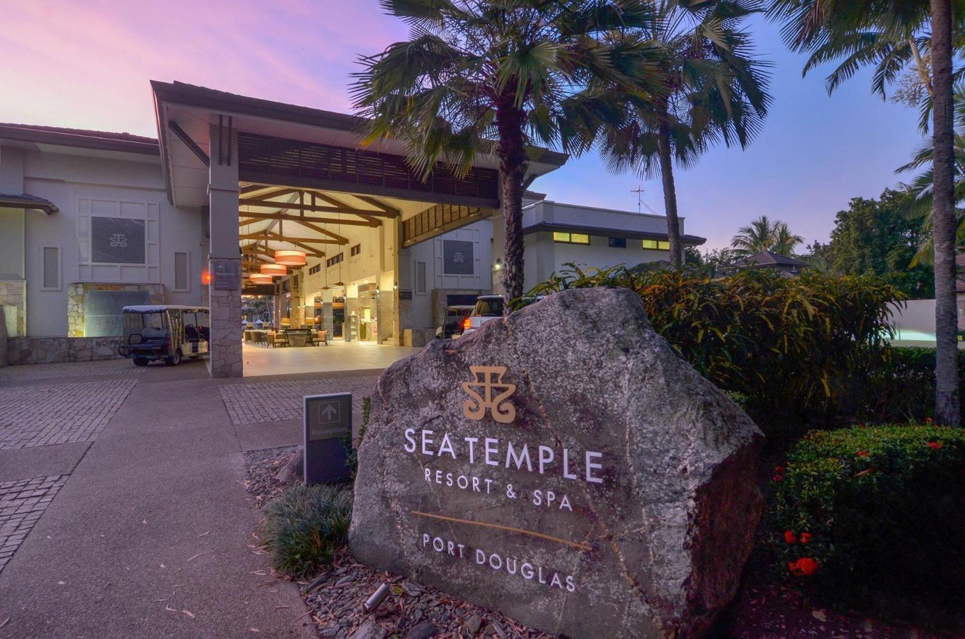 Apartment 201 And 202 Temple By The Sea - 3 Bedroom Port Douglas