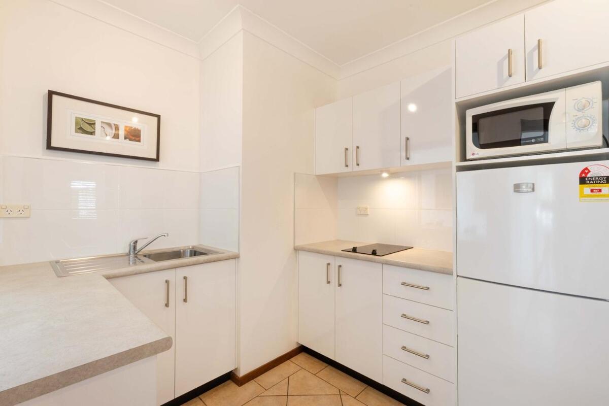 Apartment Hibiscus Pool View 49b Port Douglas