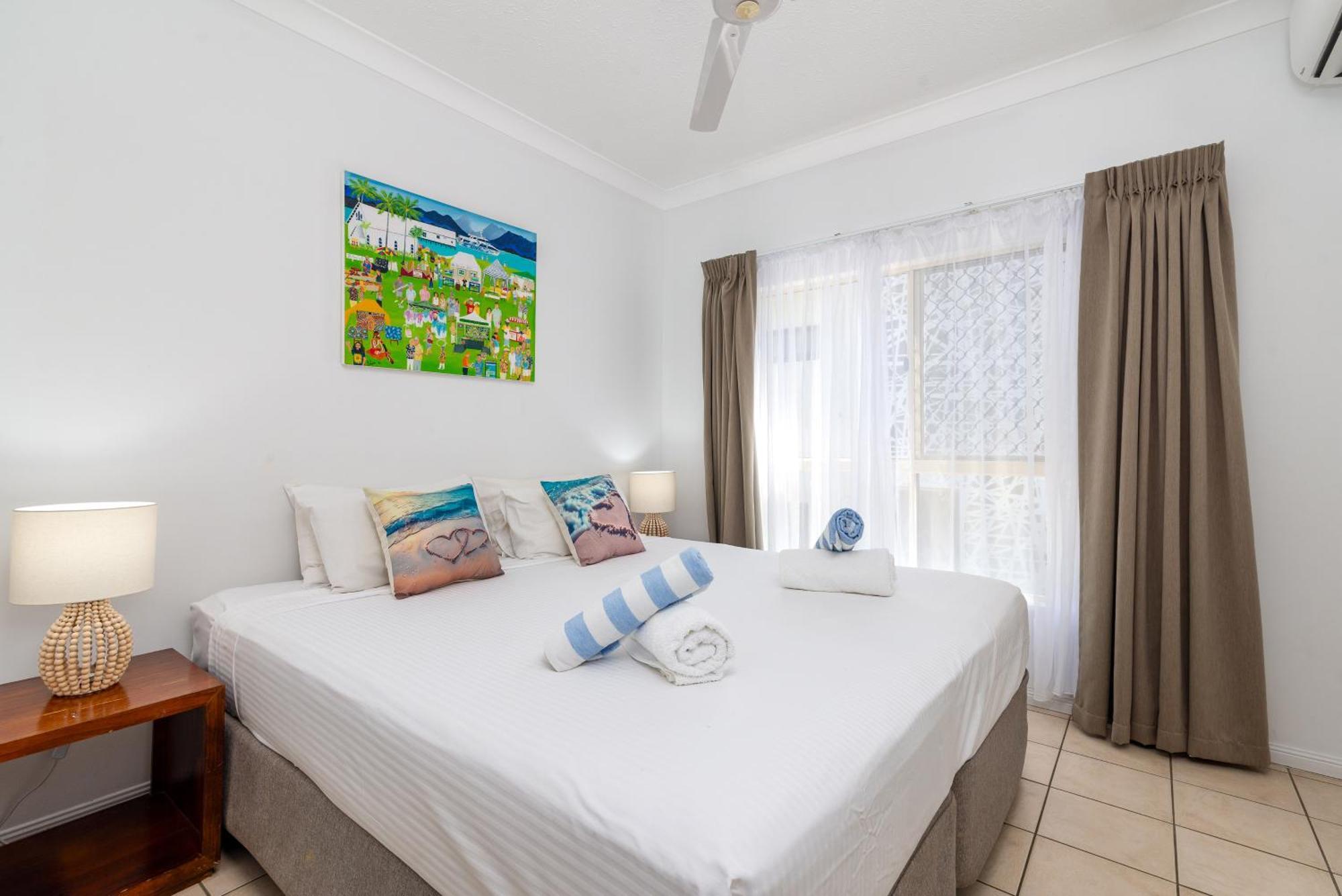Seascape Holidays At Plaza * Port Douglas