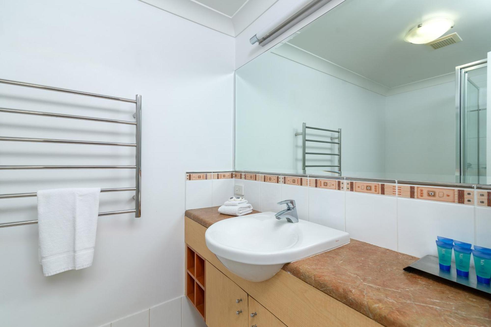 Seascape Holidays At Plaza Apartment Port Douglas