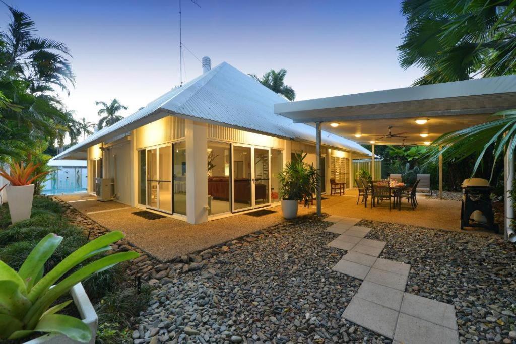 Villa Serenity With Heated Pool & Access