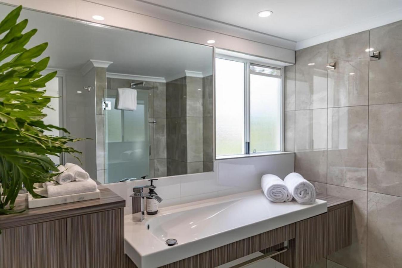 Holiday home Beachluxe Sunseeker, Sublime Tropical *