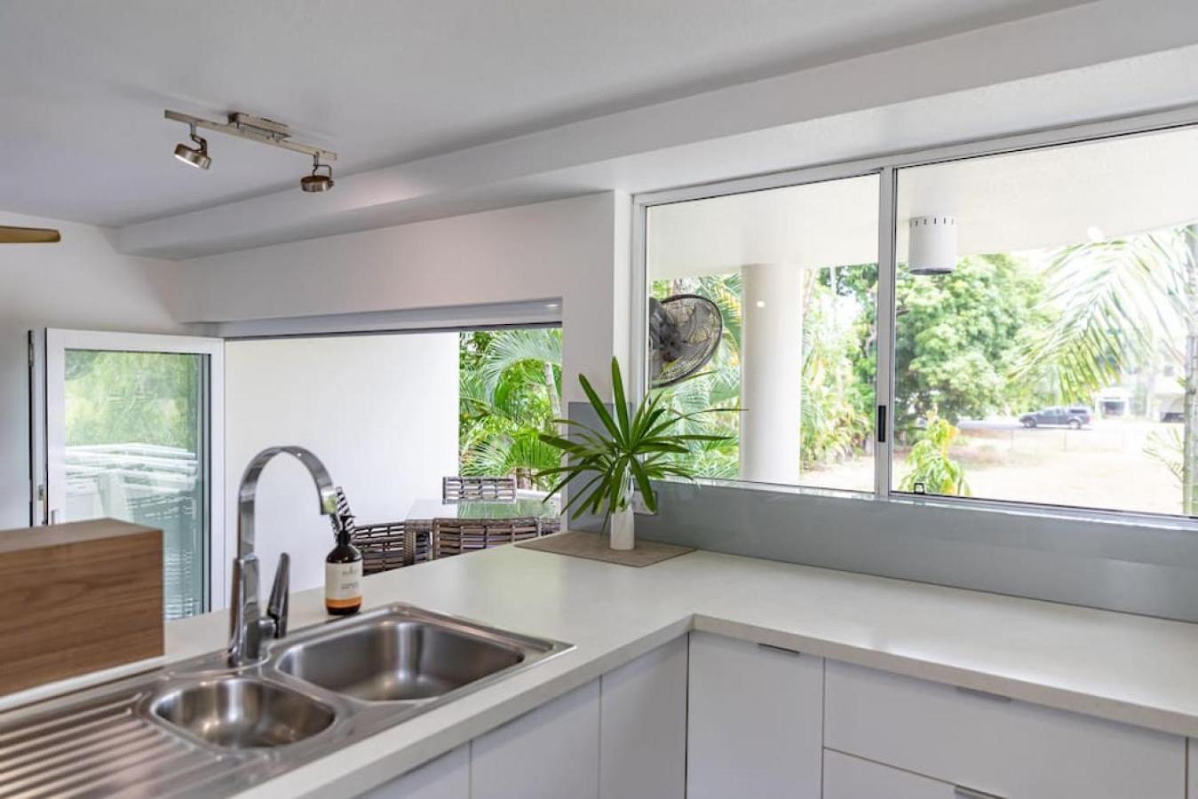 Beachluxe Sunseeker, Sublime Tropical Port Douglas