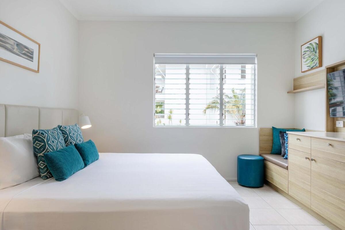 Poolview Dual-key & Br 66 At Portsea Apartment *