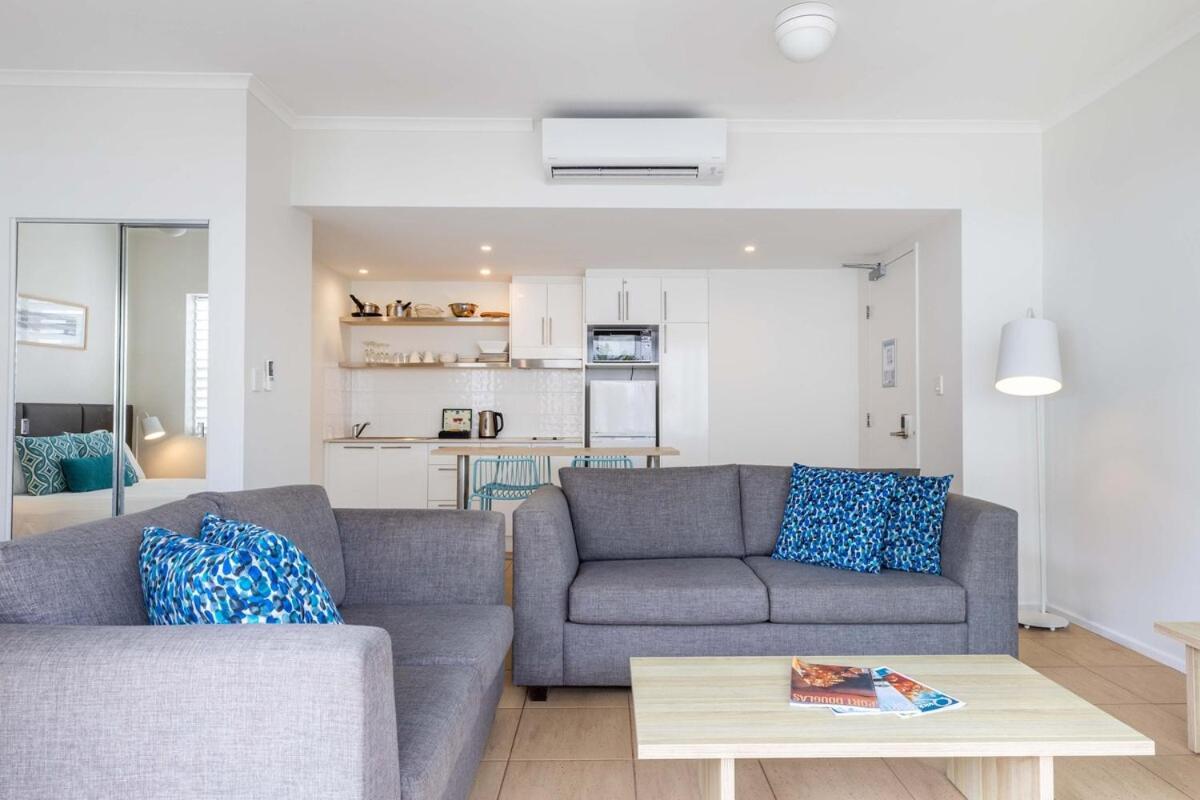Apartment Poolview Dual-key & Br 66 At Portsea