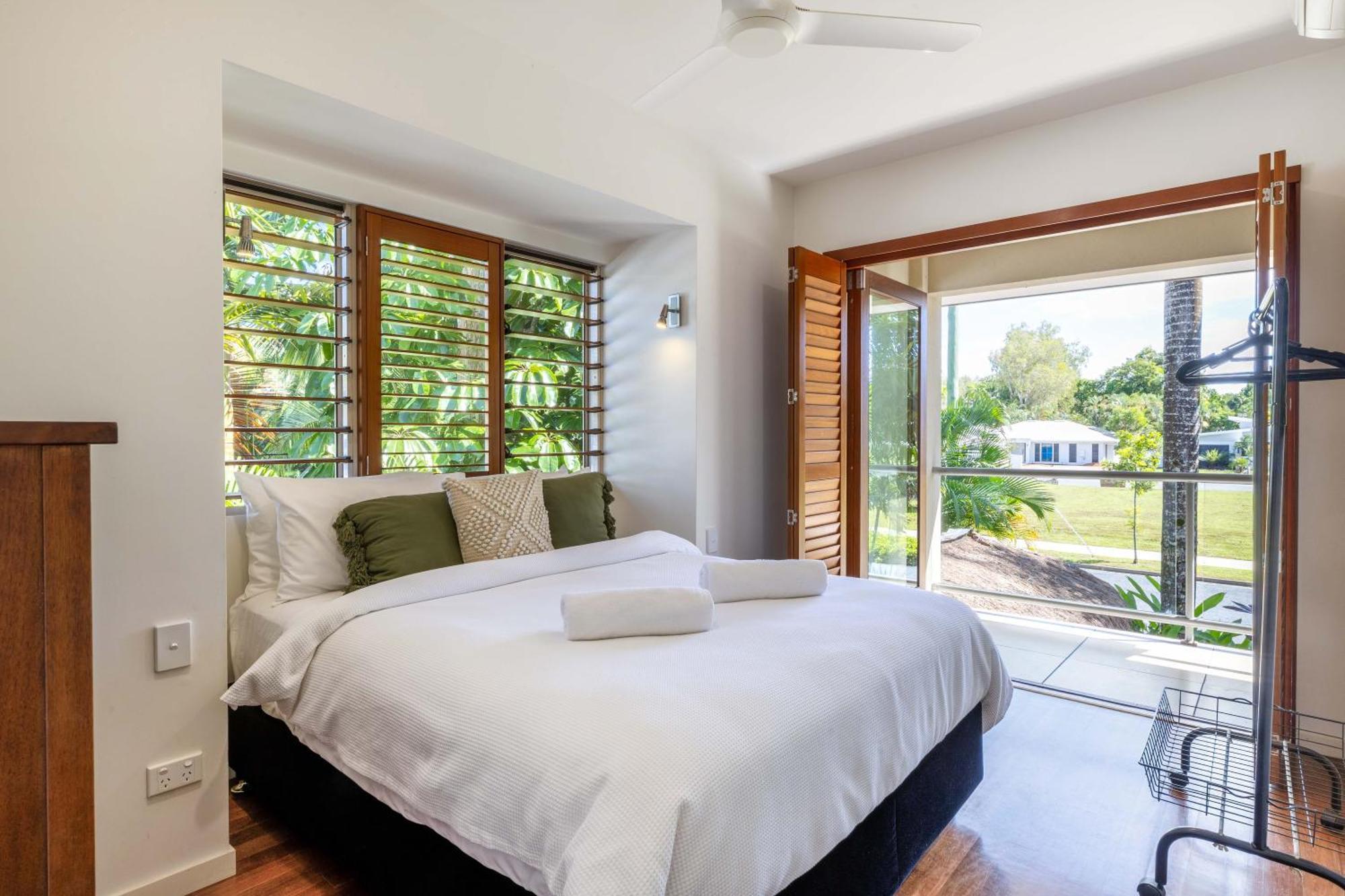 Sea Breeze 2 Port Douglas