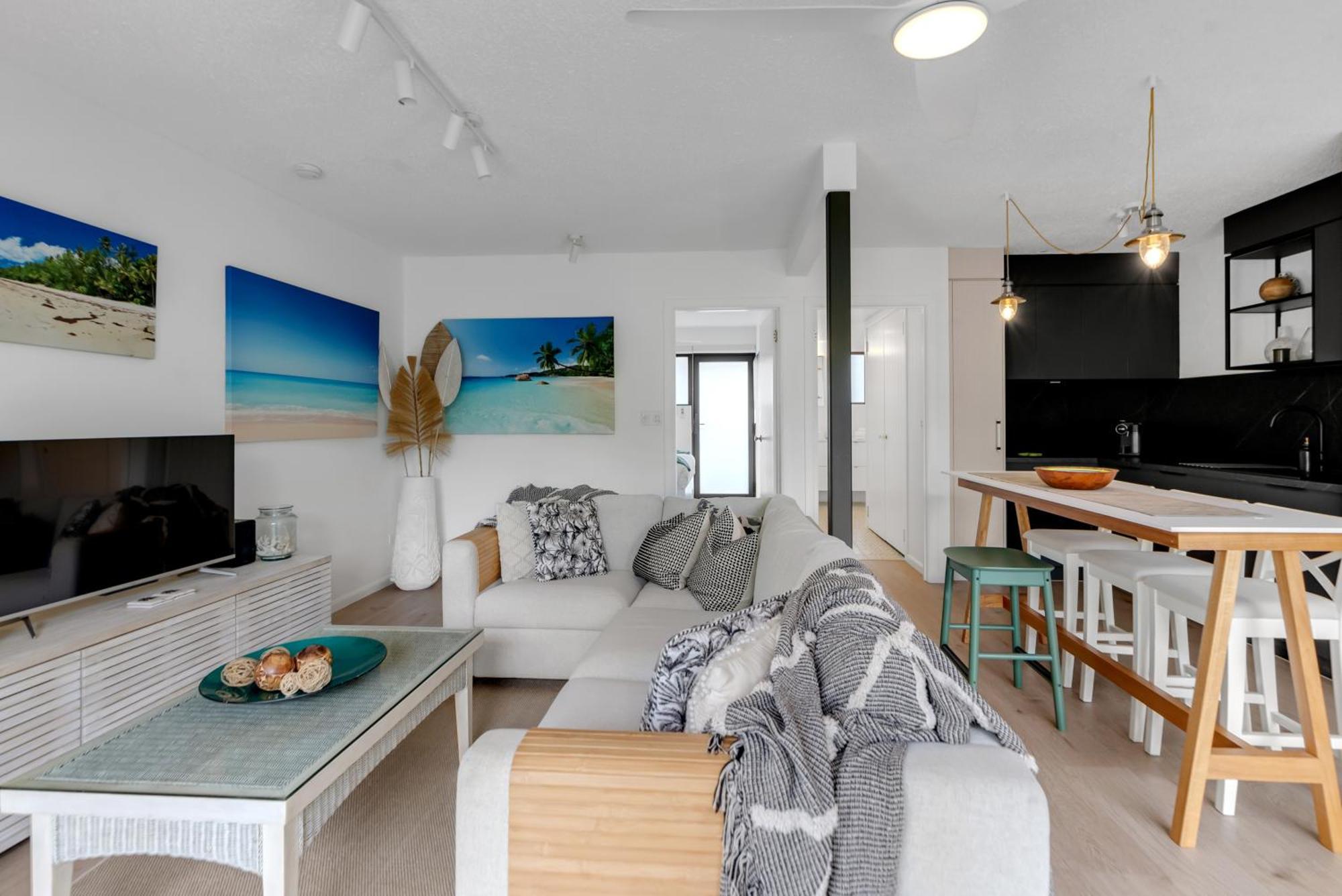 Retreat Serene - Poolside On The Esplanade Port Douglas