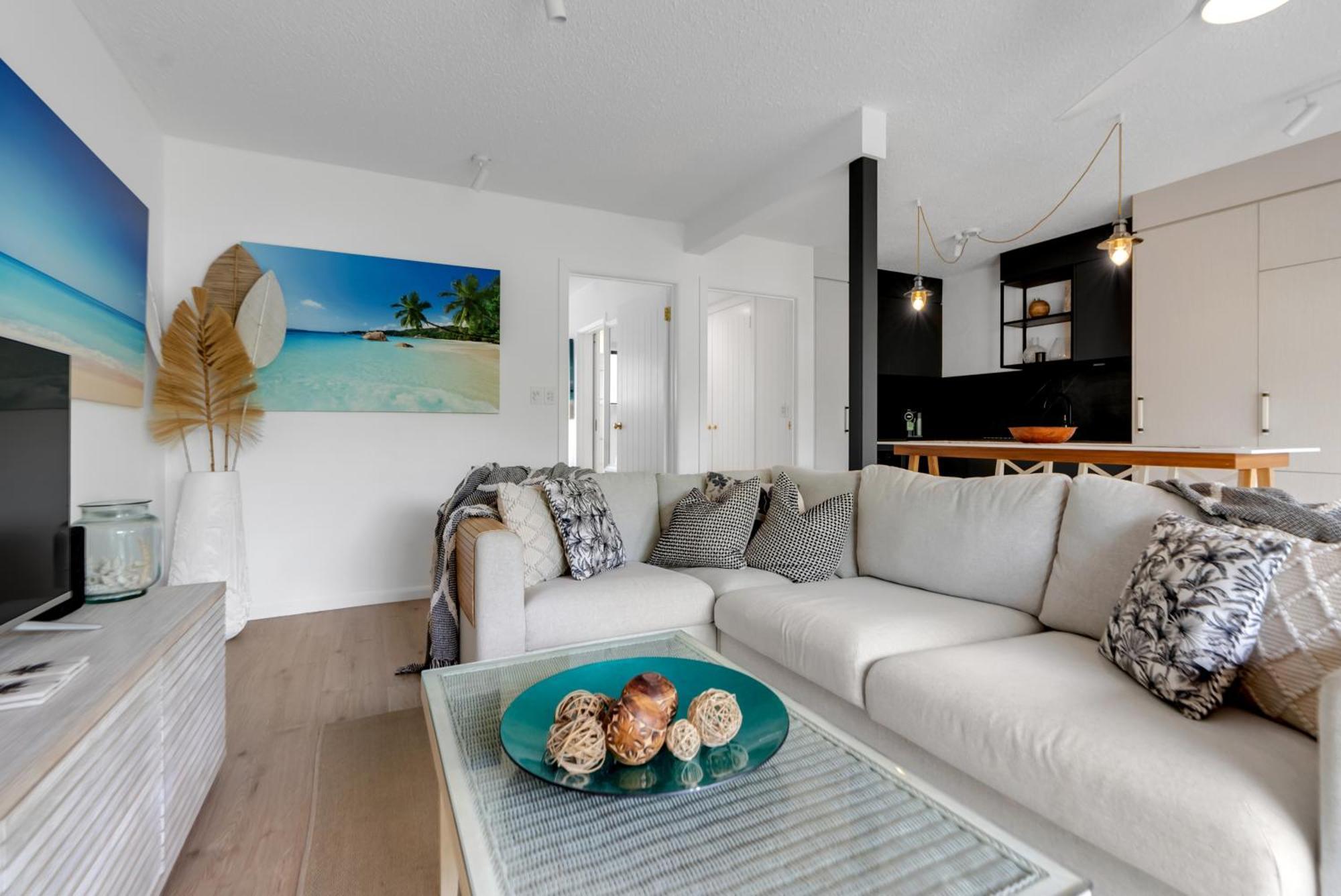 Retreat Serene - Poolside On The Esplanade Apartment Port Douglas