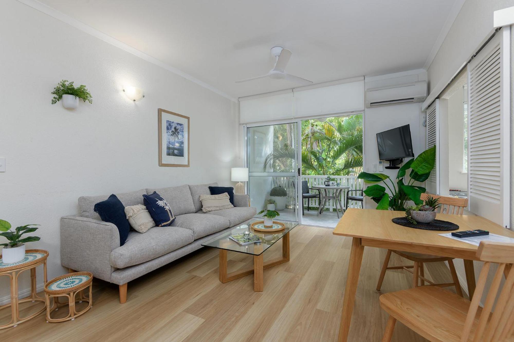 Coral Aparthotel 3*