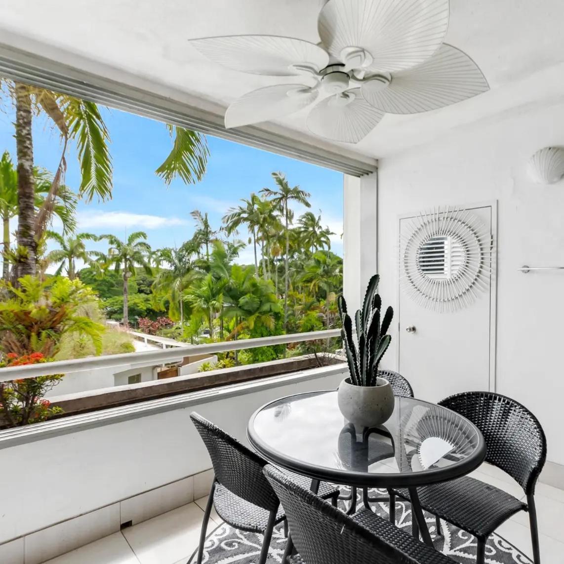 Apartment Wanderlust - Little Slice Of Heaven On Macrossan Str