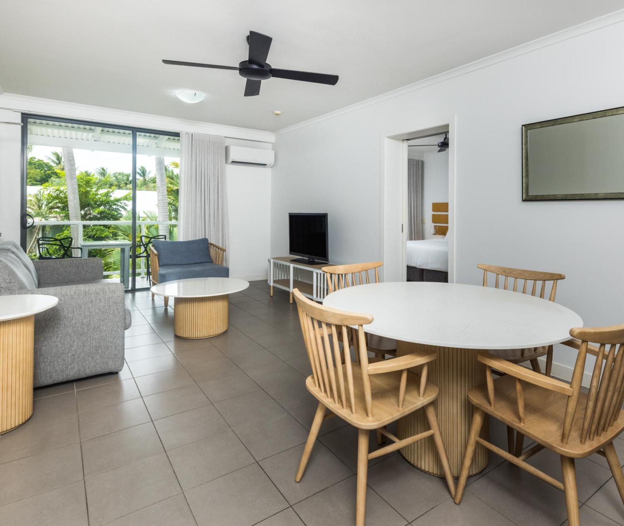 Resort Oaks 4*