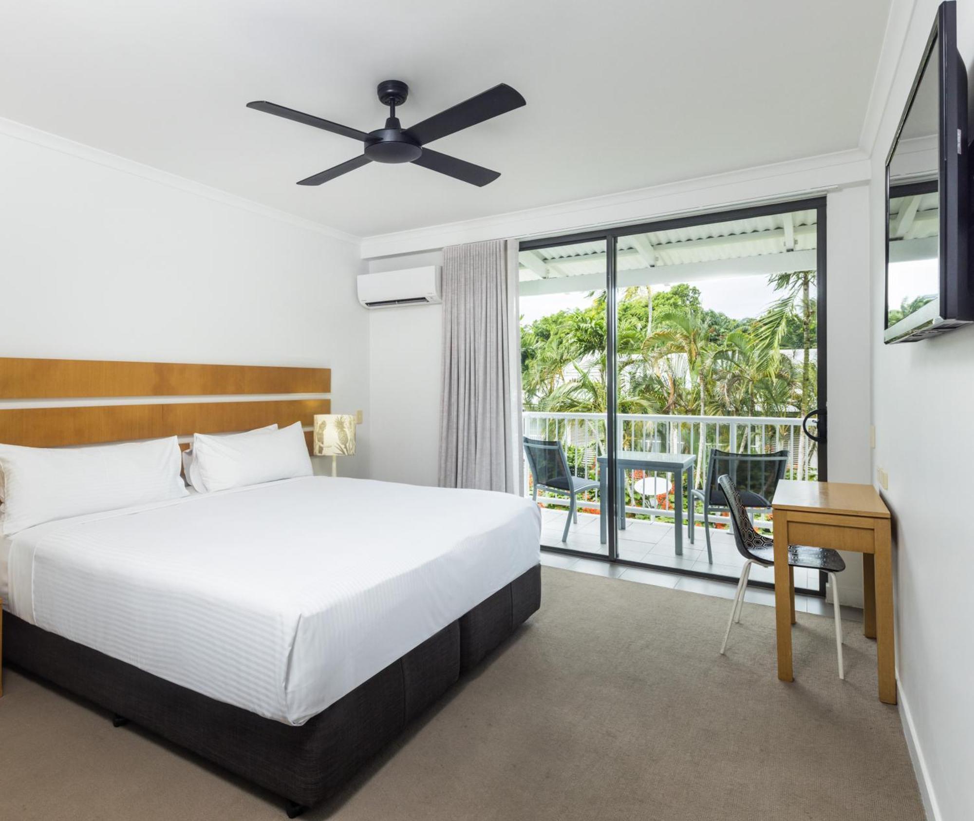 Oaks Resort 4*
